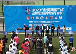 包含欧洲足球冠军联赛胜负难料，竞技使命恢宏的词条